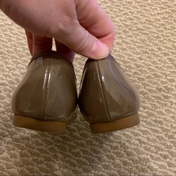 Khaki butterfly ballet flats - Picture 13 of 16